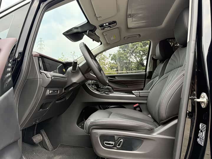 Trumpchi M8 2024 400 T — фото 8