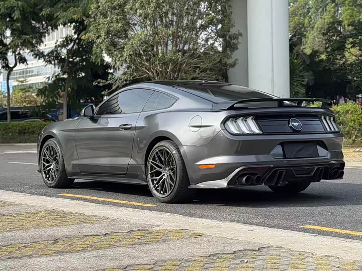 Ford Mustang 2020 2.3 L Eco Boost — фото 4