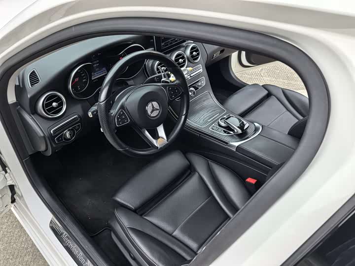 Mercedes-Benz C-Class 2015 C 200 — фото 7