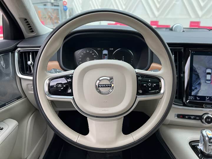 Volvo S90 Hybrid 2019 T 8 E Hybrid 3 VI — фото 17