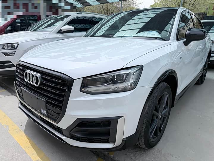 Audi Q2L 2021 35 TFSI — фото 1