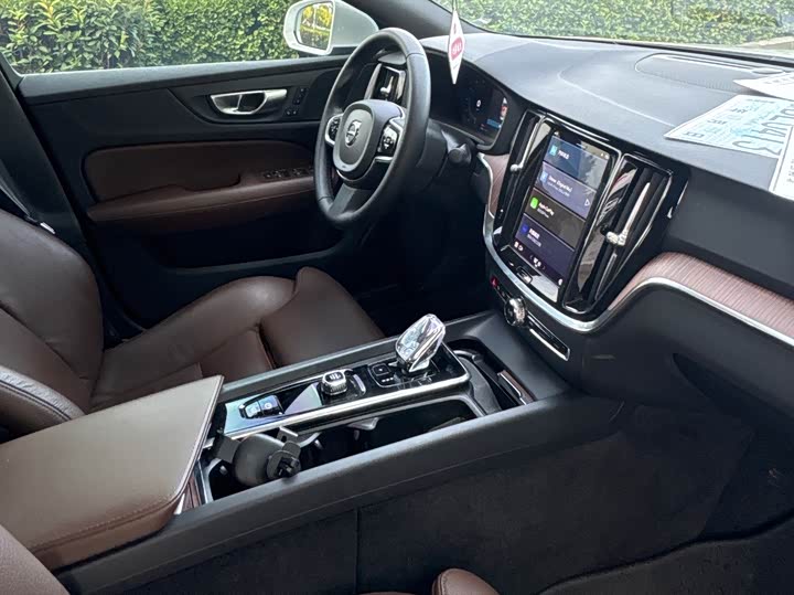 Volvo S60 2024 B 4 — фото 15