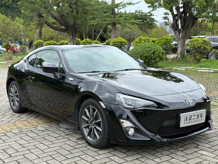 Toyota 86 2017 2.0 L MTLuxury — фото 3