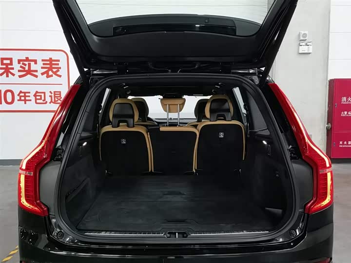 Volvo XC90 2018 T 6 5 — фото 16