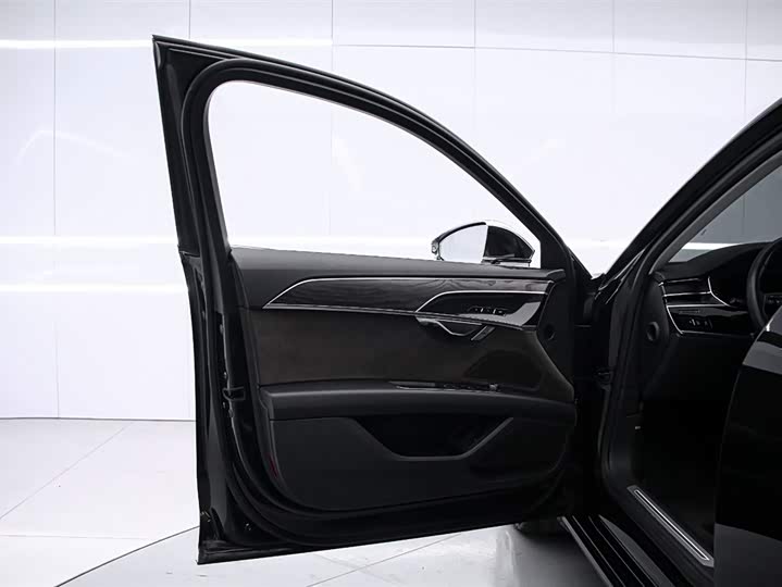 Audi A8 2019 Plus A 8 L 50 TFSI quattro Comfort — фото 11