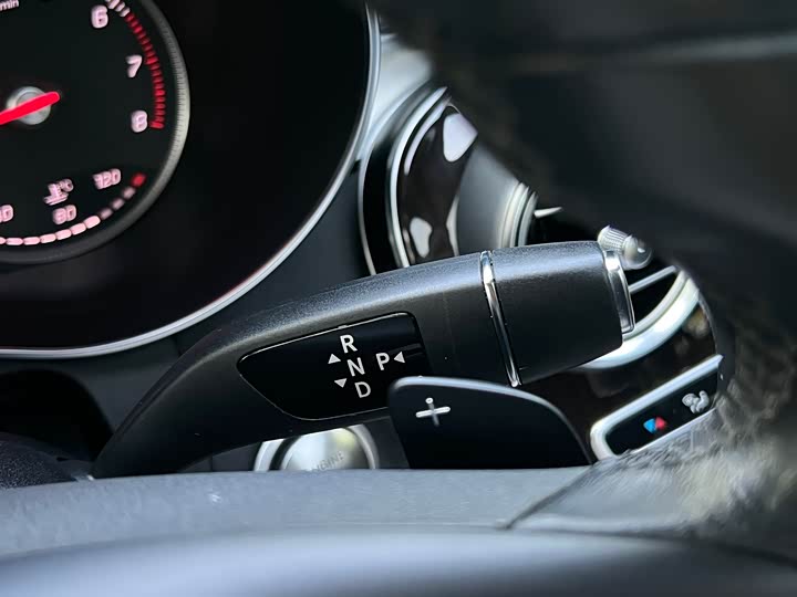 Mercedes-Benz GLC 2017 GLC 260 4 MATIC — фото 21