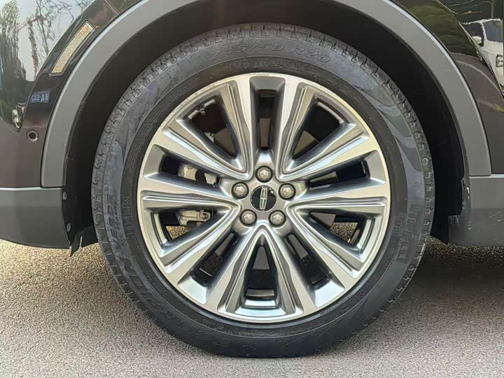 Lincoln MKX 2018 2.7 T 4 WD — фото 21
