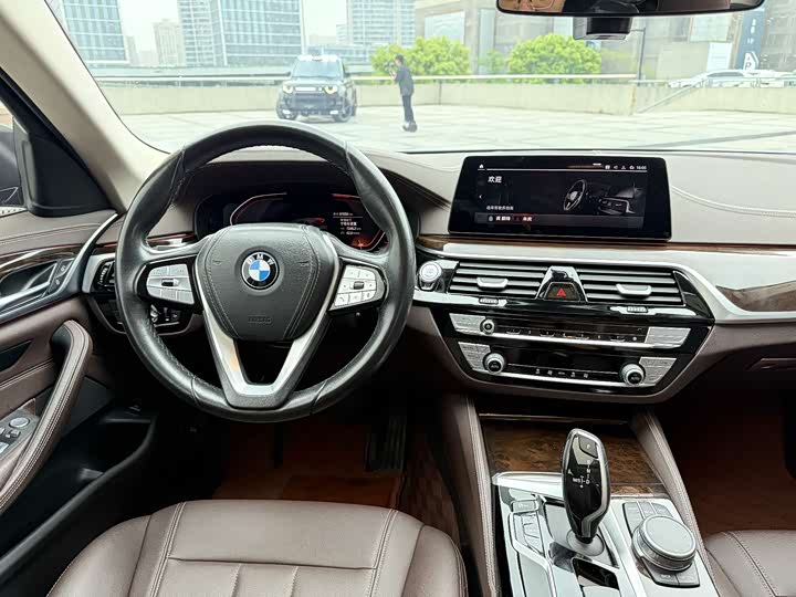 BMW 5-Series 2020 525 Li — фото 16
