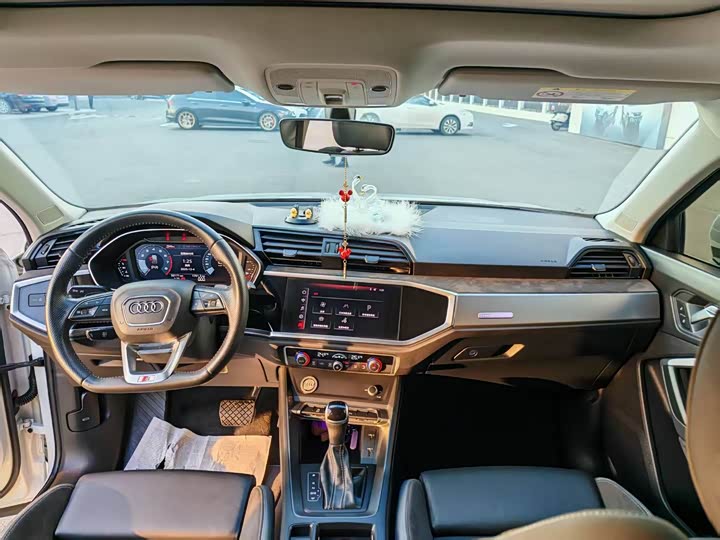Audi Q3 Sportback 2021 40 TFSI — фото 7