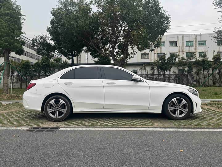 Mercedes-Benz C-Class 2020 C 260 L — фото 5