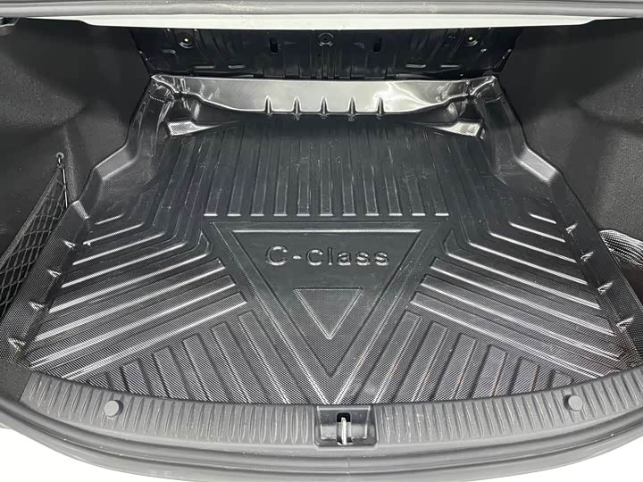 Mercedes-Benz C-Class 2018 C 200 L — фото 25