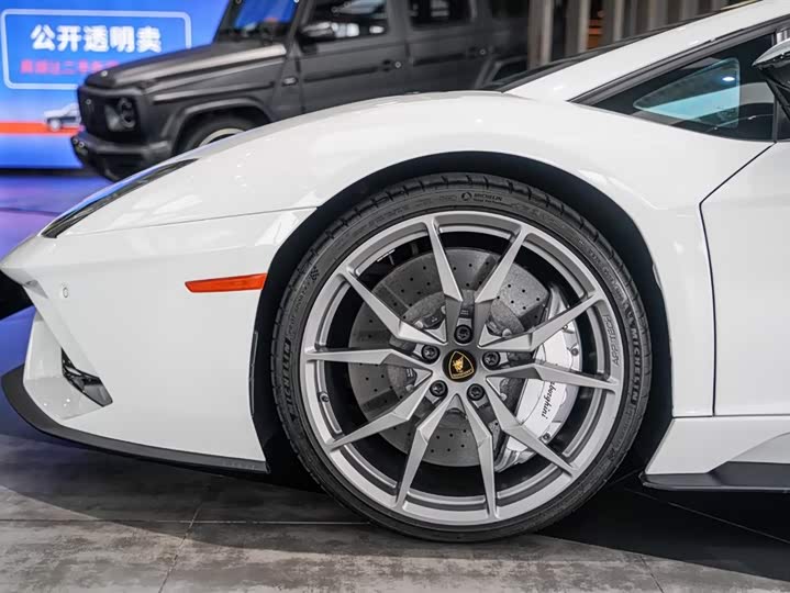 Lamborghini Aventador 2017 Aventador S — фото 15