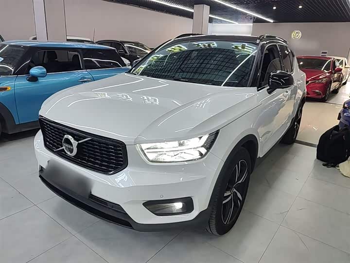 Volvo XC40 2021 T 4 WD — фото 2
