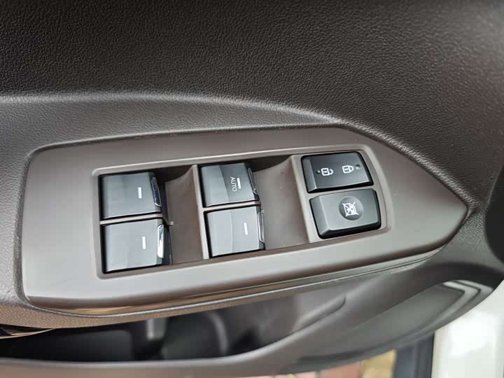 Trumpchi GS4 2017 200 T G-DCT 2 WD — фото 9
