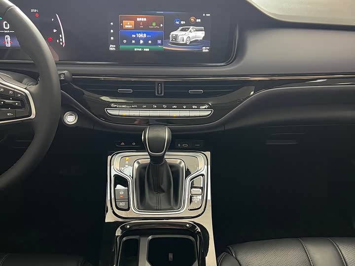 Trumpchi M6 2025 MAX 270 T WDCT — фото 10
