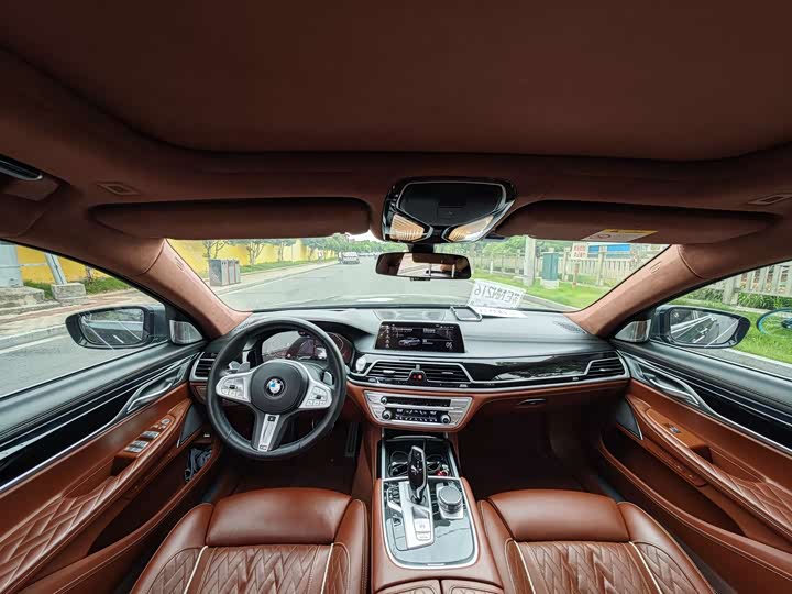 BMW 7-Series 2019 740 Li x Drive M — фото 6