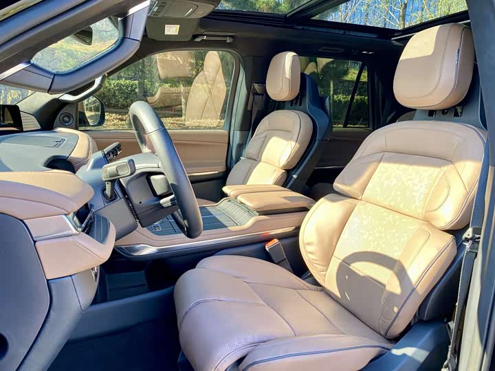 Lincoln Navigator — фото 9