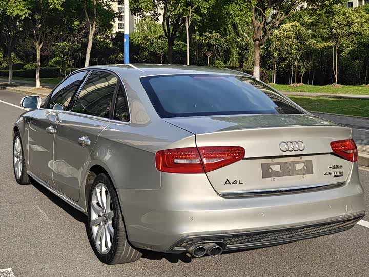 Audi A4L — фото 7