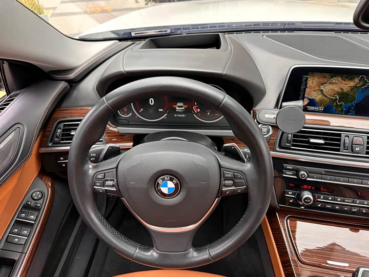 BMW 6-Series 2016 640i Gran Coupe — фото 24