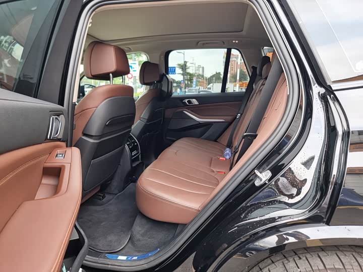 BMW X5 2021 x Drive 40i M — фото 7