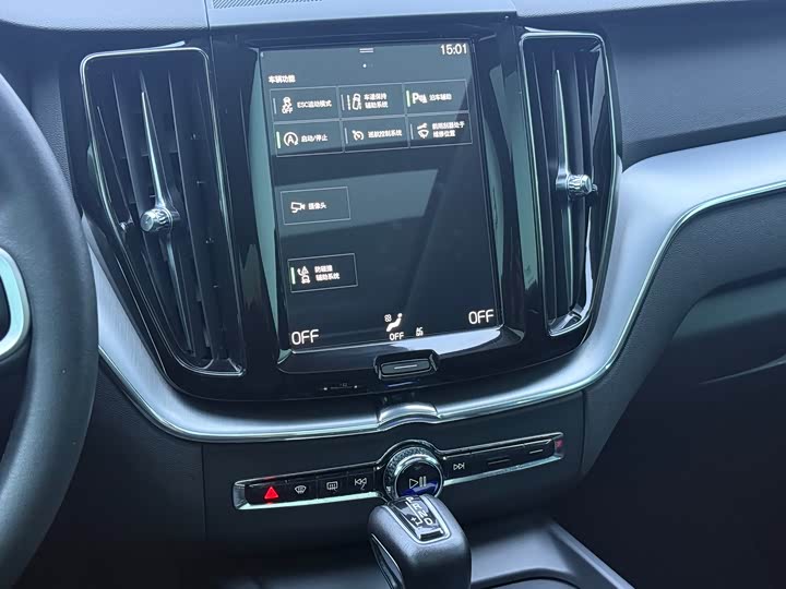 Volvo XC60 2018 T 5 4 WD — фото 17