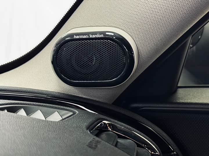 MINI Clubman — фото 7
