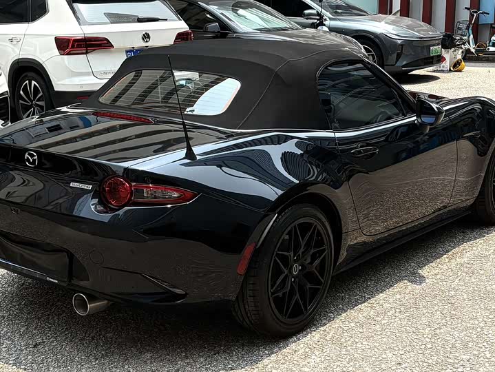 Mazda MX-5 2023 2.0 L — фото 7