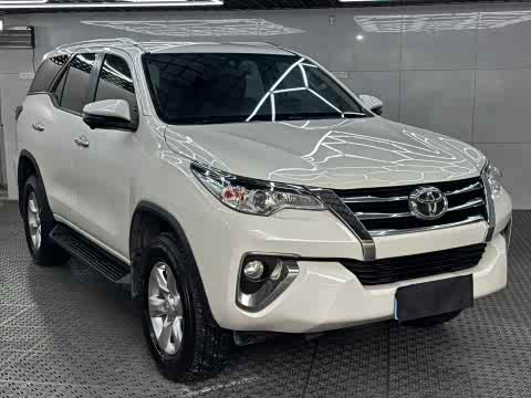 Toyota Fortuner 2017 2.7 L — фото 33
