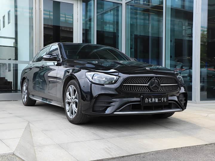 Mercedes-Benz E-Class 2021 E 300 L Luxury — фото 4