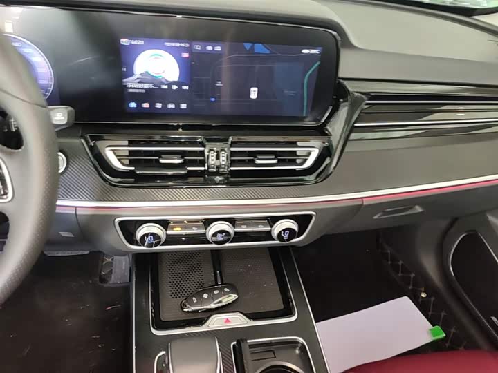 Hongqi HS5 2025 2.0 T 2 WD — фото 13