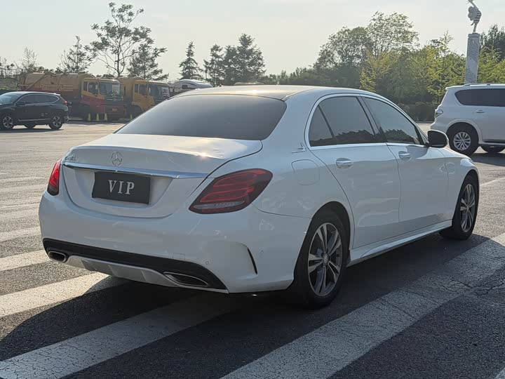 Mercedes-Benz C-Class 2016 C 200 L Sport — фото 9