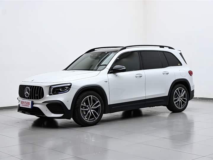 Mercedes-Benz GLB 2023 AMG GLB 35 4 MATIC — фото 2