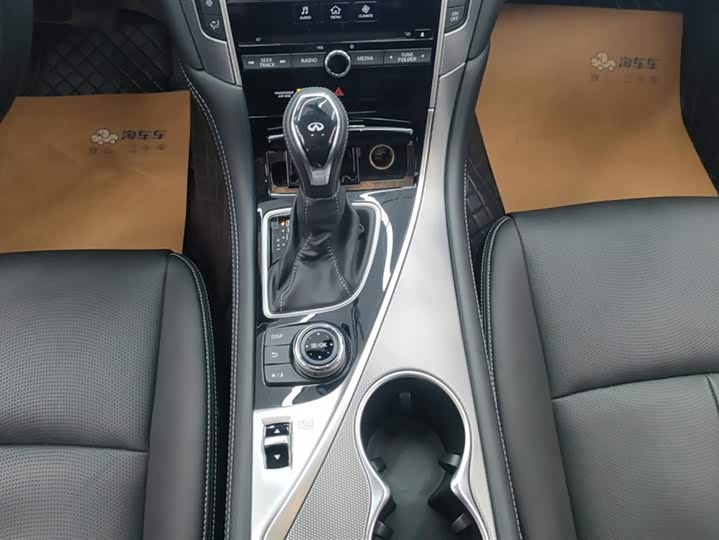 Infiniti Q50L 2022 2.0 T — фото 16