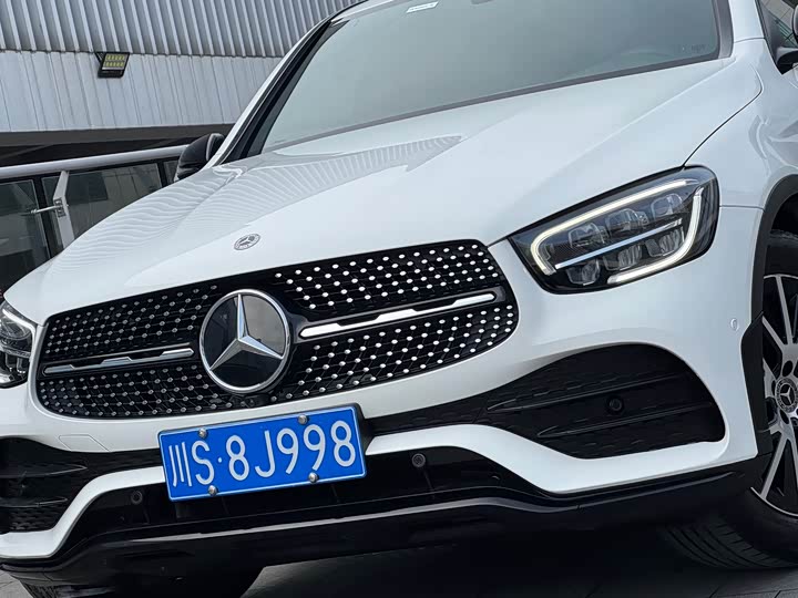 Mercedes-Benz GLC 2023 GLC 260 4 MATIC SUV — фото 2