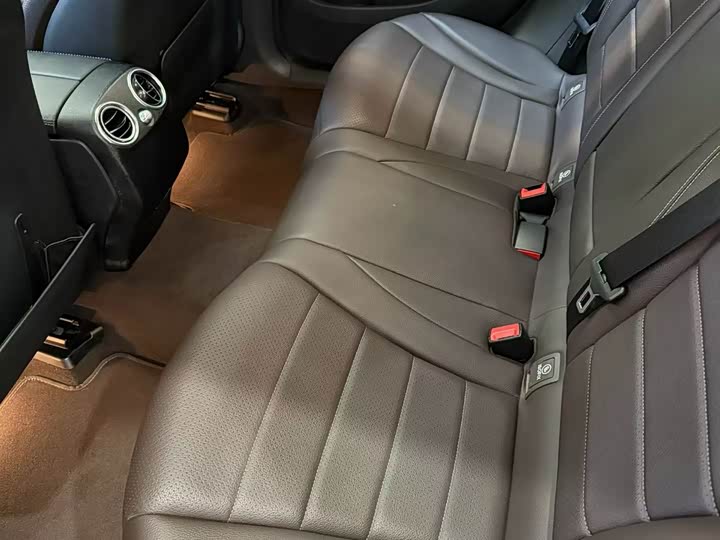 Mercedes-Benz GLC 2017 GLC 260 4 MATIC — фото 7
