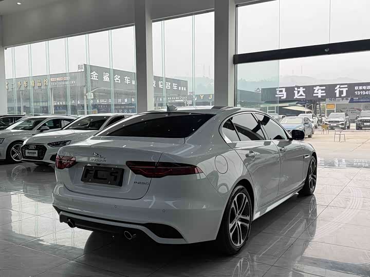Jaguar XEL 2024 2.0 T 250 PS R-DYNAMIC S — фото 4