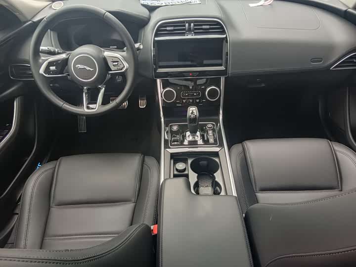 Jaguar XEL 2020 2.0 T 250 PS SE — фото 11