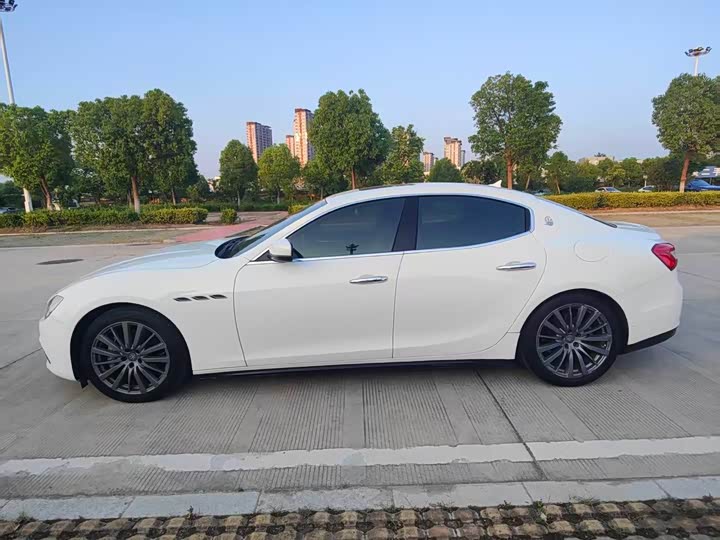 Maserati Ghibli 2017 3.0 T — фото 4