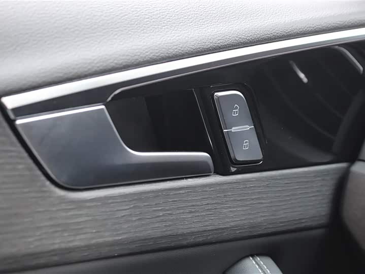 Audi A4L 2023 40 TFSI — фото 12