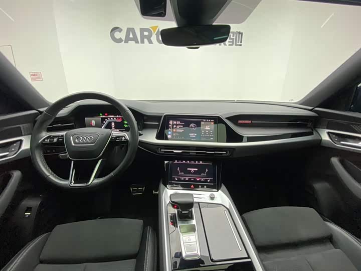 Audi Q6 2023 45 TFSI quattro — фото 13