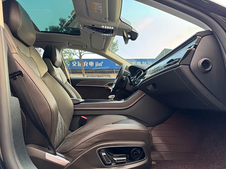 Audi A8 2022 A 8 L 50 TFSI quattro Comfort — фото 13