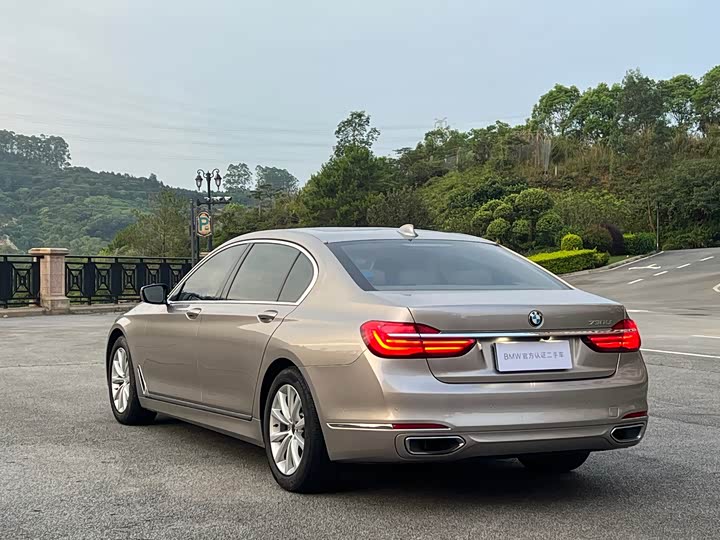 BMW 7 Series 730Li люкс — фото 7