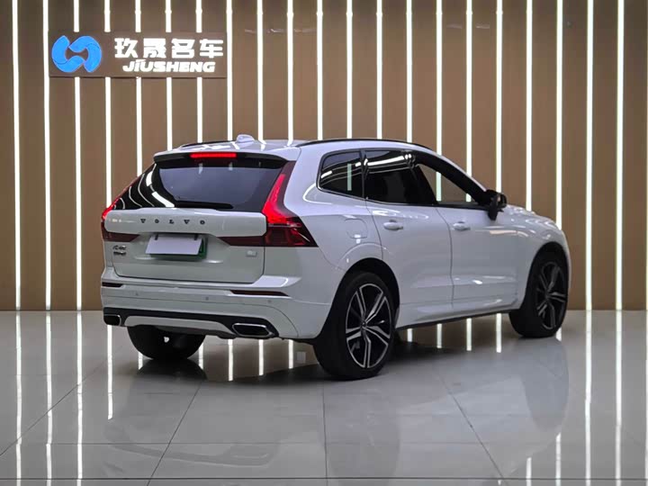 Volvo XC60 Hybrid 2021 T 8 E Hybrid — фото 9