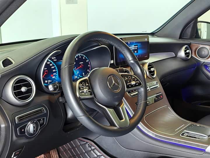 Mercedes-Benz GLC 2020 GLC 300 L 4 MATIC — фото 9