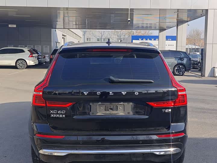 Volvo XC60 Hybrid 2025 Hybrid 4 WD — фото 7