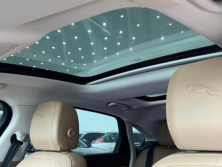 Jaguar XFL 2024 2.0 T P 250 2 WD — фото 10