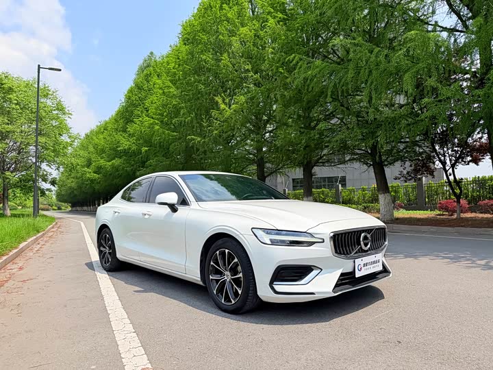 Volvo S60 2020 T 4 — фото 3