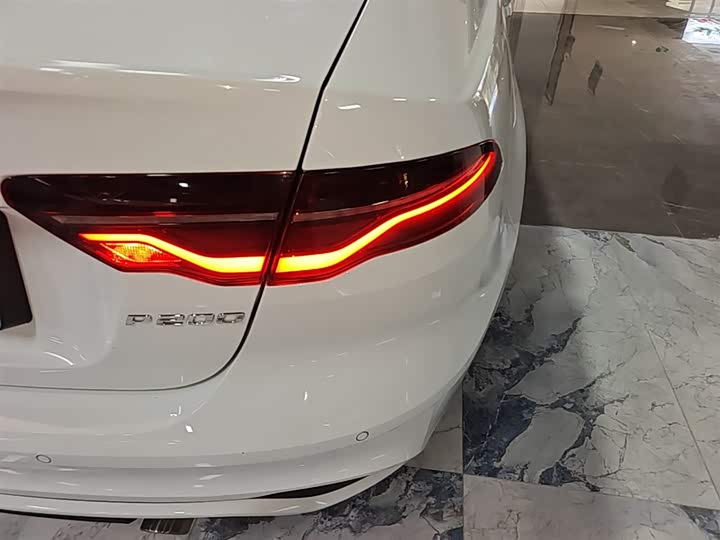 Jaguar XEL 2020 2.0 T 200 PS R-DYNAMIC — фото 8