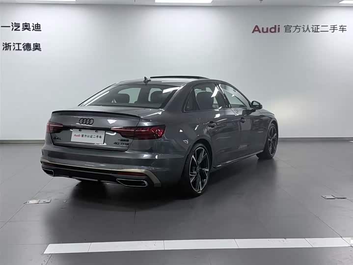 Audi A4L 2024 40 TFSI quattro RS — фото 4