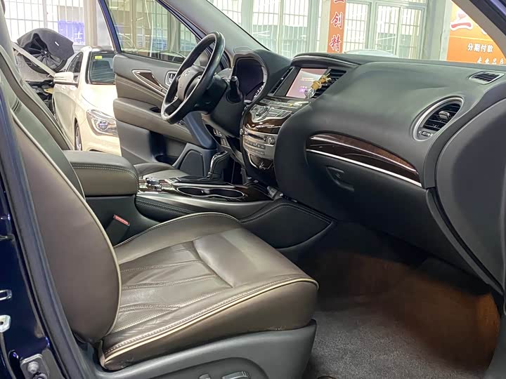 Infiniti QX60 2020 2.5 S/C Hybrid 2 WD — фото 11